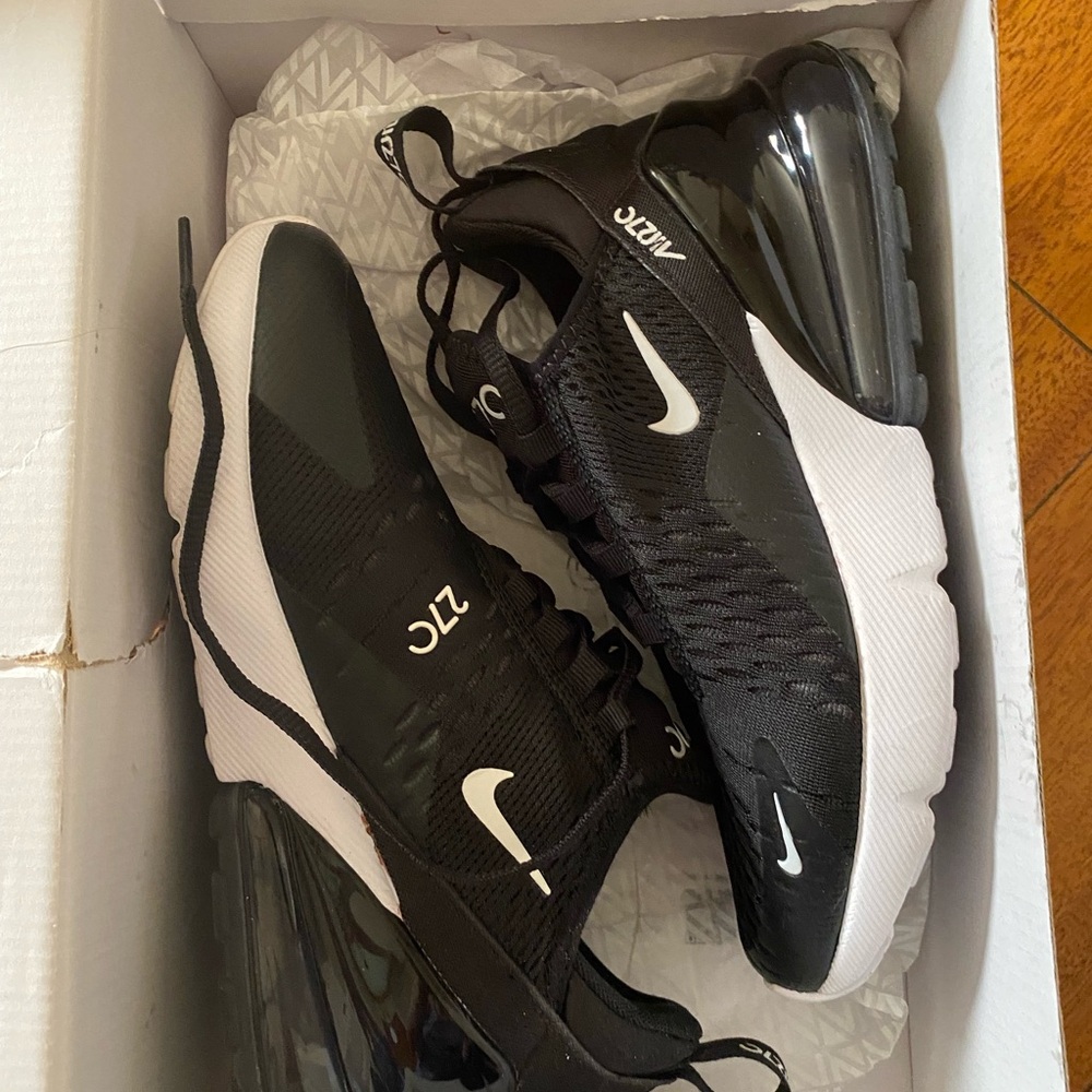 Nike Air Max 270 Black White Athletic Shoes
